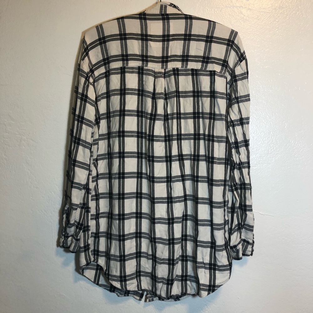 Mossimo Plaid Tunic Length Button Down Medium - image 2